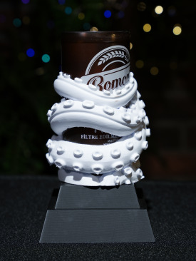 Ahtapot Kolu Beyaz Temalı Bardak